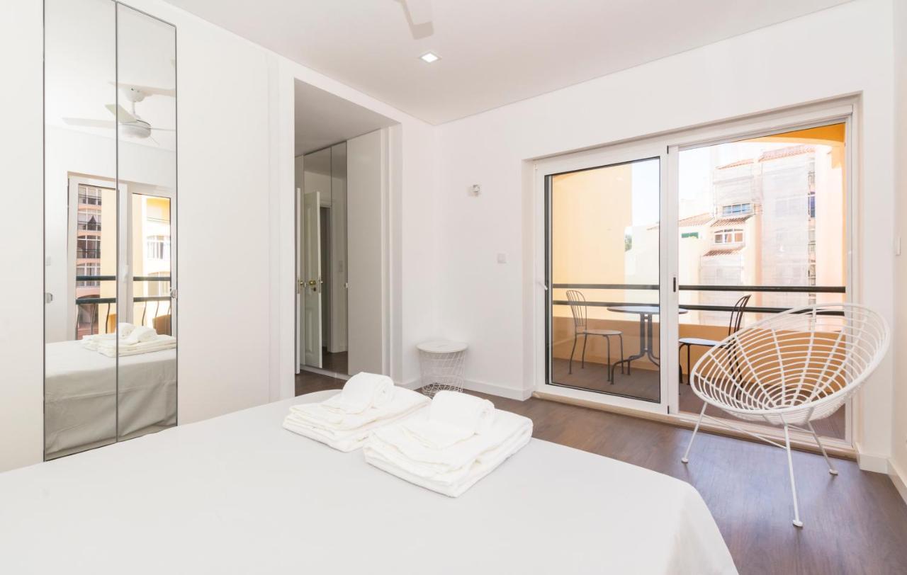 Houze_Lovely Flat With Swimming Pool! Кашкайш Екстер'єр фото